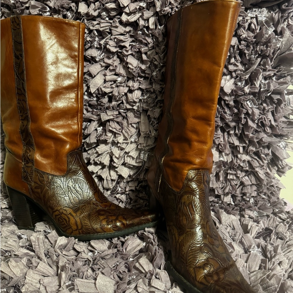 Cow Girl Boots w/Floral design